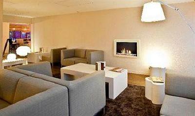 фото отеля Kyriad Tours Sud