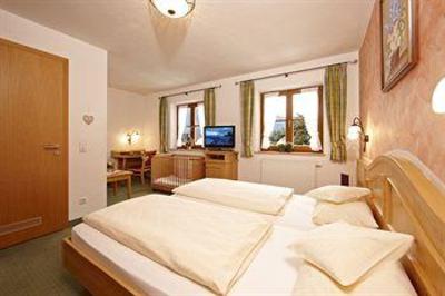 фото отеля Hotel & Gashof Schatten