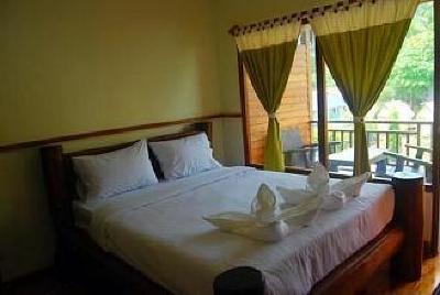 фото отеля Phuttachot Resort