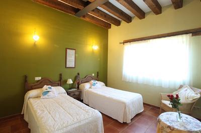 фото отеля Hotel La Senda de los Caracoles Ayllon