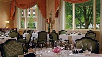 фото отеля Ritz-Carlton St. Louis
