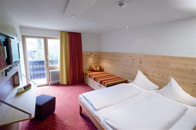 фото отеля Familienhotel Lagant