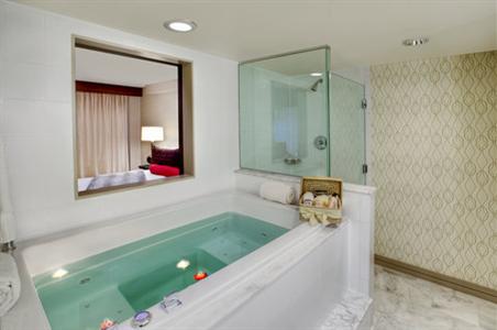 фото отеля Palomar Washington DC, a Kimpton Hotel