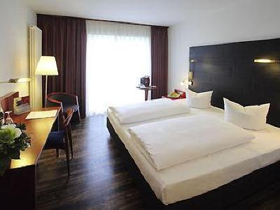 фото отеля Mercure Hotel Bad Oeynhausen City