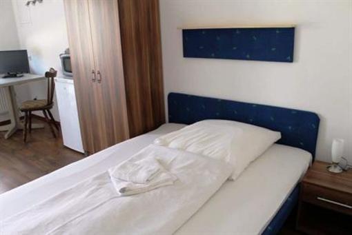 фото отеля Maximo Hotel Pinneberg