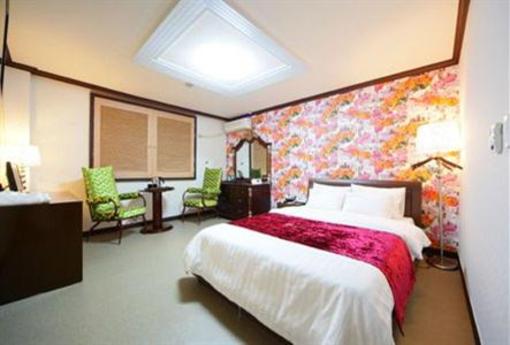 фото отеля Royal Tourist Hotel
