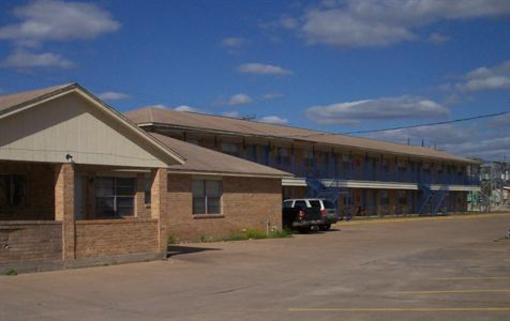 фото отеля Somerville Inn & Suites (Texas)