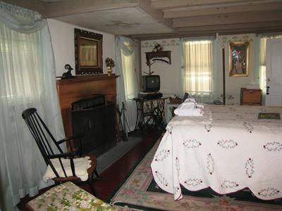 фото отеля Captain Grant's, 1754