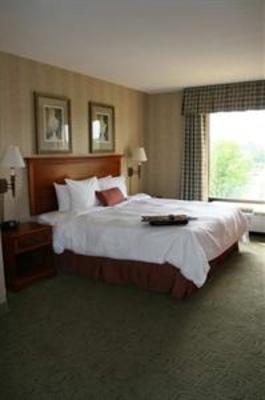 фото отеля Hampton Inn Long Island - Brookhaven
