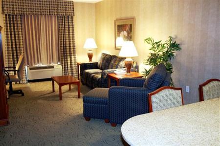 фото отеля Hampton Inn Long Island - Brookhaven