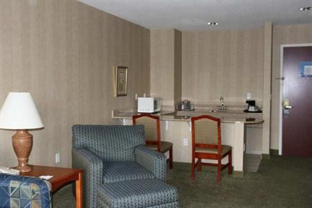 фото отеля Hampton Inn Long Island - Brookhaven