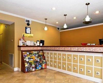 фото отеля Comfort Inn Luling