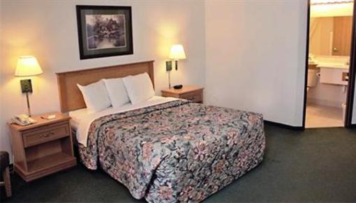 фото отеля AmericInn Lodge & Suites Annandale
