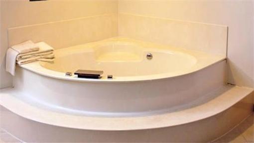 фото отеля AmericInn Lodge & Suites Annandale