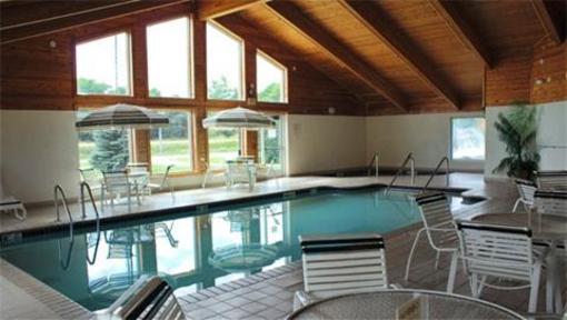 фото отеля AmericInn Lodge & Suites Annandale