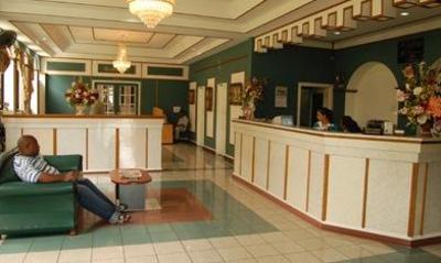 фото отеля Regency Suites Hotel