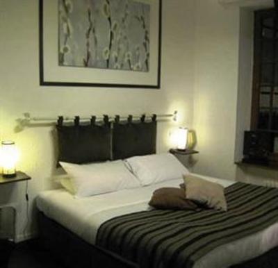 фото отеля Logis Le Relais Saint Louis
