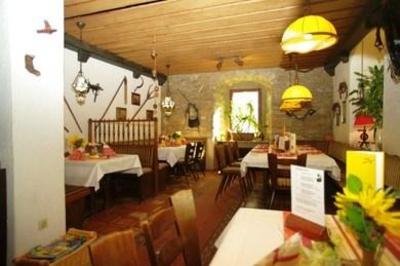 фото отеля Hotel Restaurant Räuber Lippoldskrug Alfeld