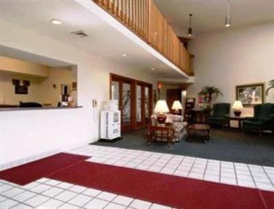 фото отеля Saukville/Port Washington Super 8 Motel