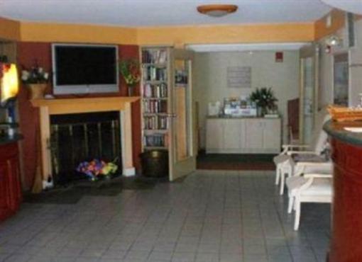 фото отеля Econo Lodge Plymouth