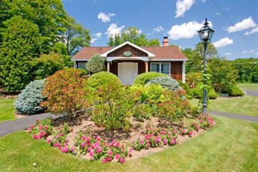 фото отеля Crescent Lodge & Country Inn