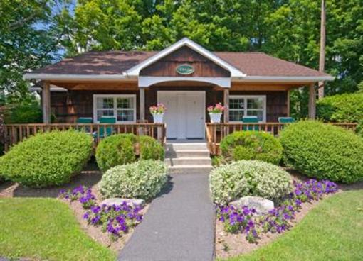 фото отеля Crescent Lodge & Country Inn