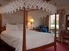 фото отеля Crescent Lodge & Country Inn