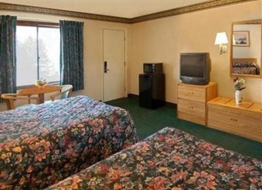 фото отеля Econo Lodge Brattleboro
