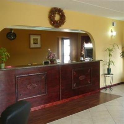 фото отеля Executive Inn Scottsville