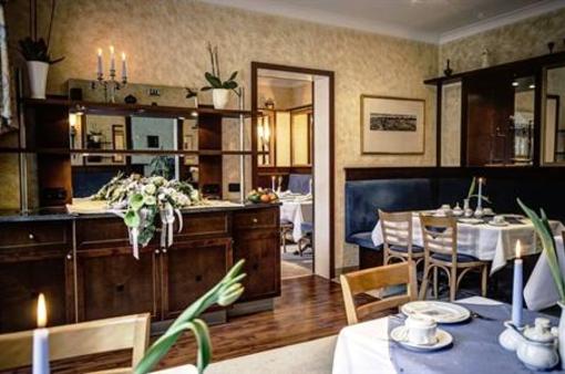 фото отеля Aparthotel Seeschlosschen Zinnowitz