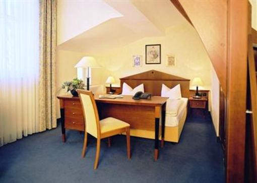 фото отеля Aparthotel Seeschlosschen Zinnowitz