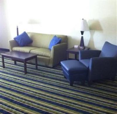 фото отеля Country Hearth Inn Cedartown