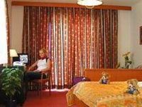 Sonnenhügel Hotel Treffen