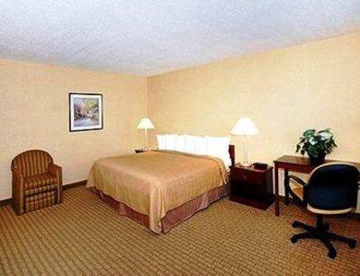 фото отеля Quality Inn Tanglewood