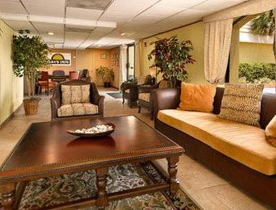 фото отеля Days Inn Neptune Beach