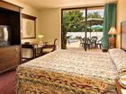 фото отеля Days Inn Neptune Beach