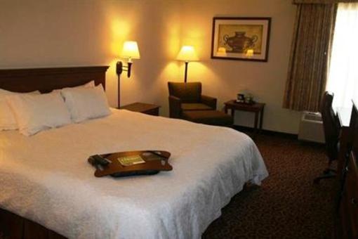 фото отеля Hampton Inn Eagle Pass