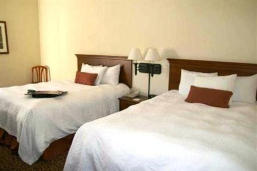 фото отеля Hampton Inn Eagle Pass