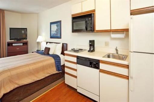 фото отеля Candlewood Suites Salina
