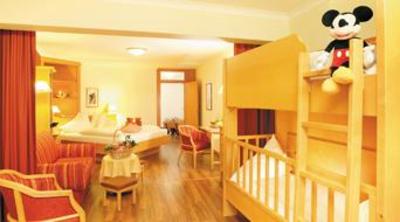 фото отеля Riesers Kinderhotel Buchau Maurach