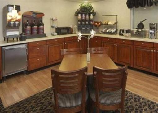 фото отеля Comfort Inn & Suites Dimondale