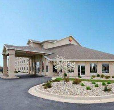 фото отеля Comfort Inn & Suites Dimondale