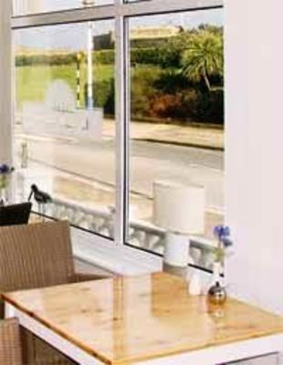 фото отеля The New England Hotel Eastbourne