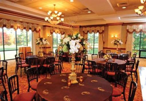фото отеля Turf Valley Resort and Conference Center