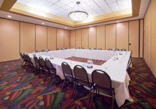фото отеля Holiday Inn Austin Conference Center