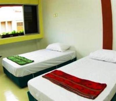 фото отеля Sayang-Sayang Youth Hostel