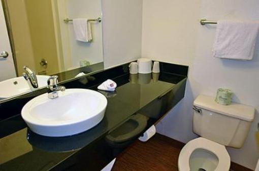 фото отеля AAE Chicago Parthenon Hostel