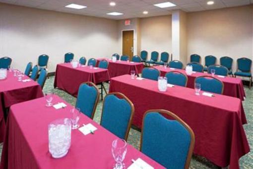 фото отеля Holiday Inn Aberdeen - Chesapeake House