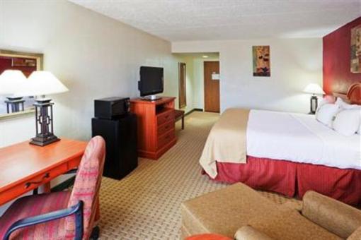 фото отеля Holiday Inn Aberdeen - Chesapeake House