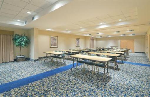 фото отеля Holiday Inn Express Memphis Southwind